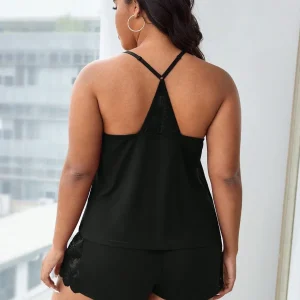 Pijama Plus Size de Malha com Renda Short e Regata