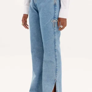 CALÇA JEANS RETA SUPER HIGH COM APLICAÇÃO LAÇO STRASS