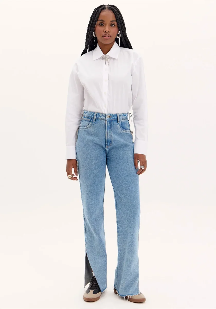 CALÇA JEANS RETA SUPER HIGH COM APLICAÇÃO LAÇO STRASS - Image 3