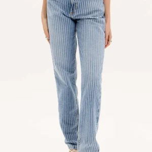 CALÇA JEANS BOYFRIEND HIGH RISCA DE GIZ