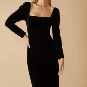 VESTIDO MIDI VELUDO PRETO